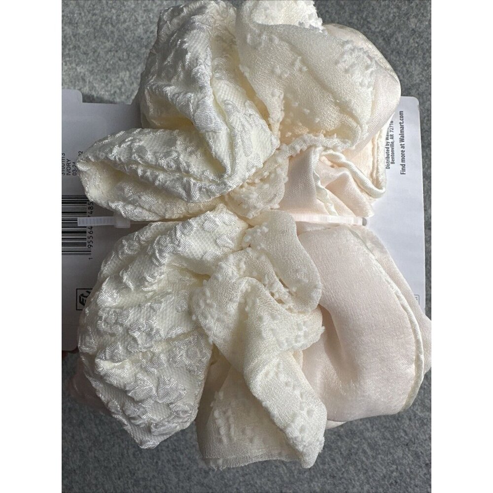 Time And Tru Hair Scrunchie Hair Band Set of 3 Cream Cottagecore Coquette Fairy - Picture 5 of 9